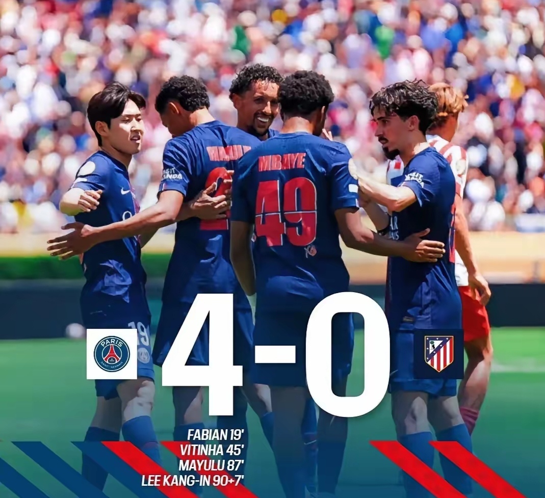 关于巴黎圣日耳曼训练开放日；赛后刷新队史纪录引欢呼；欧冠在即；赛程密集仍需轮换的信息