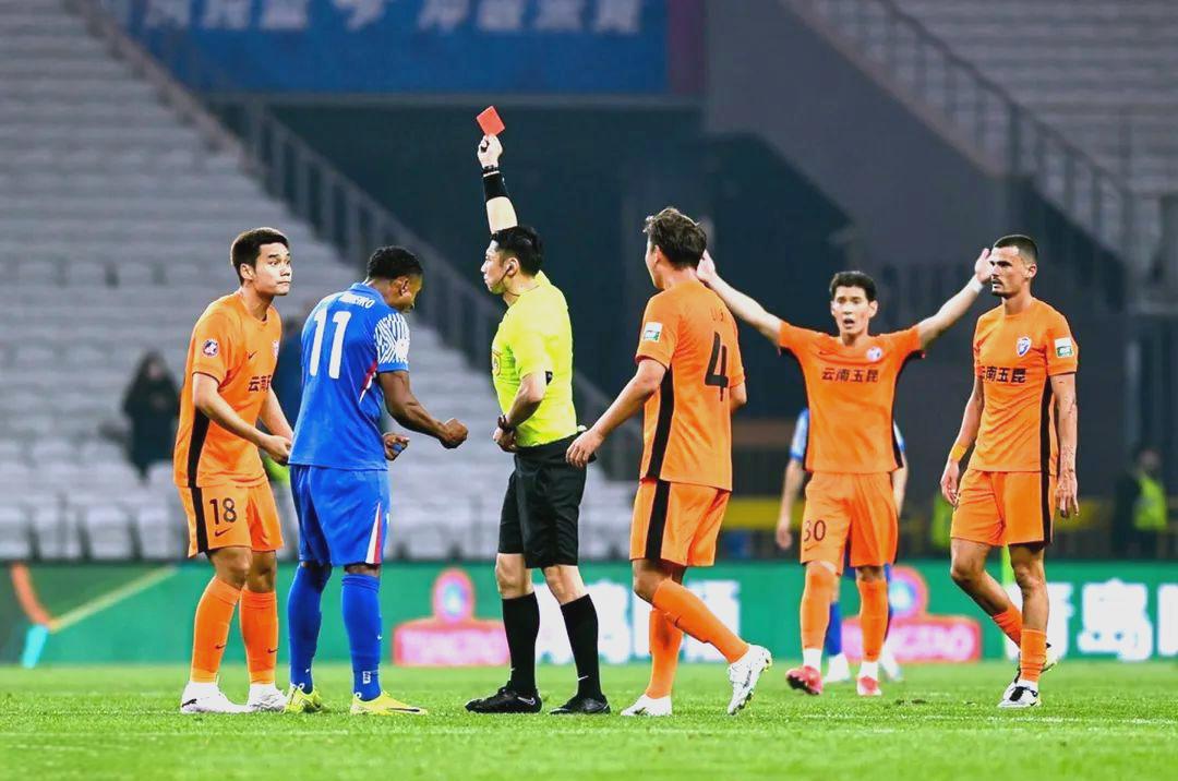 关键时刻中超焦点战，比利亚雷亚尔豪取连胜，管理层满意，赛季目标并未改变的简单介绍华体会登录