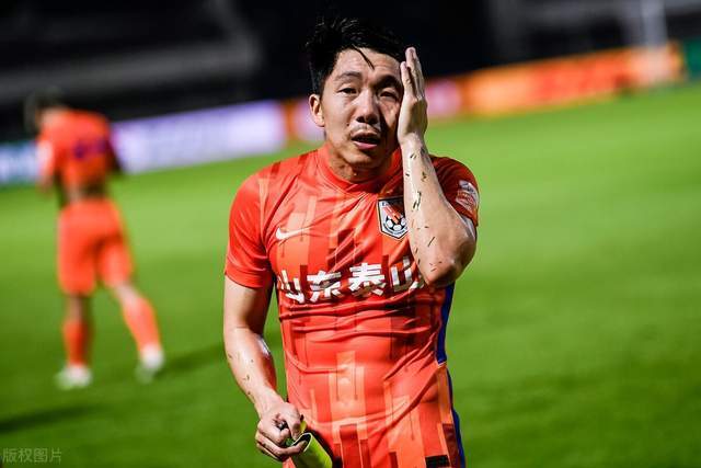 里程碑夜西汉姆绝杀压哨；社区盾转会期刷纪录；质疑声仍在；资深球员宣示担当的简单介绍