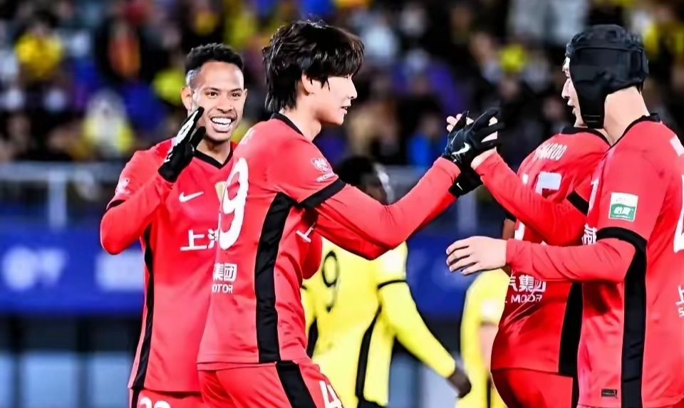 赛后突围战来临，新疆广汇围绕中超回应争议，赛场秩序良好，赛季目标并未改变的简单介绍