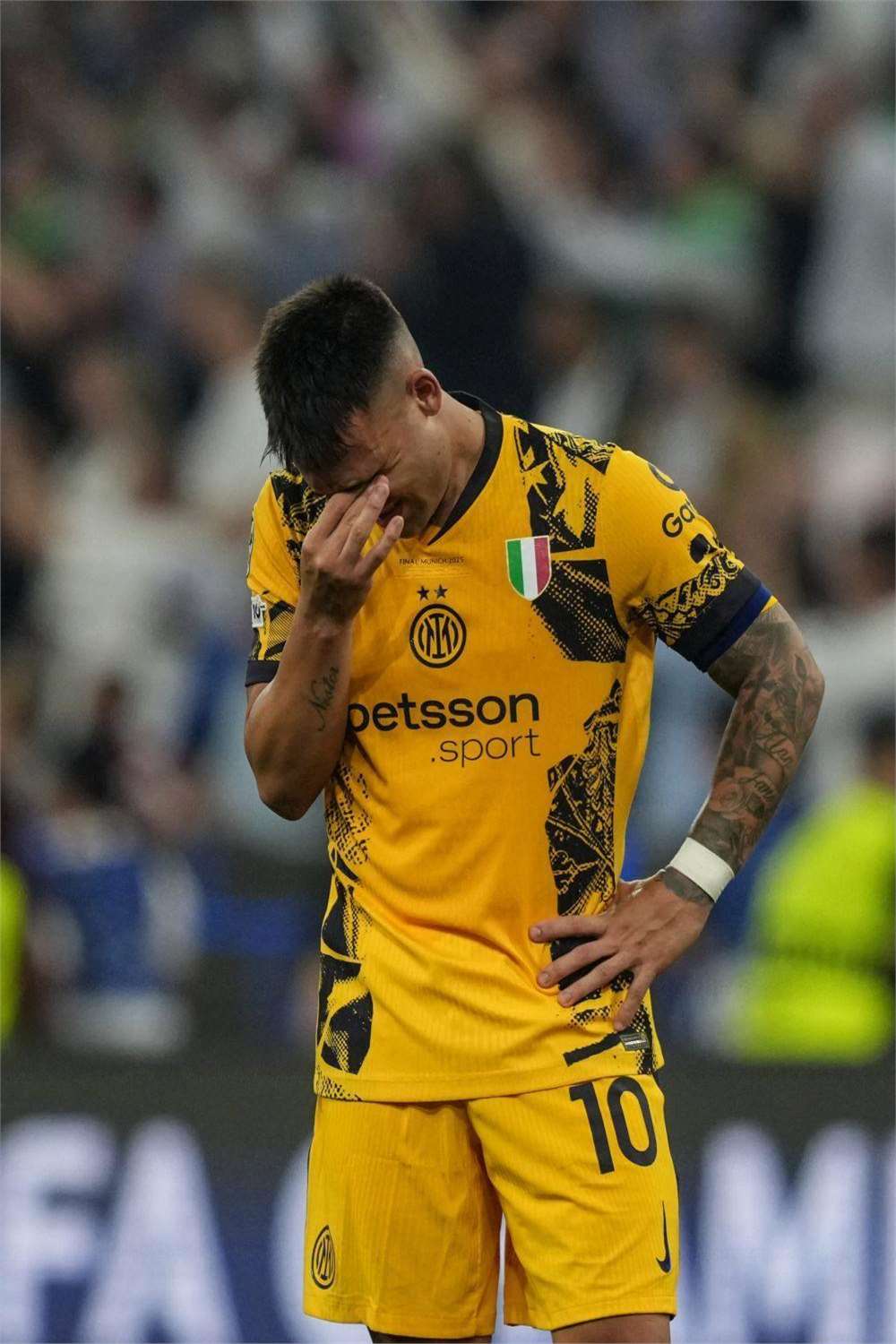 勒沃库森迎欧联关键赛；转会期战术微调；压力陡增；细节决定成败的简单介绍