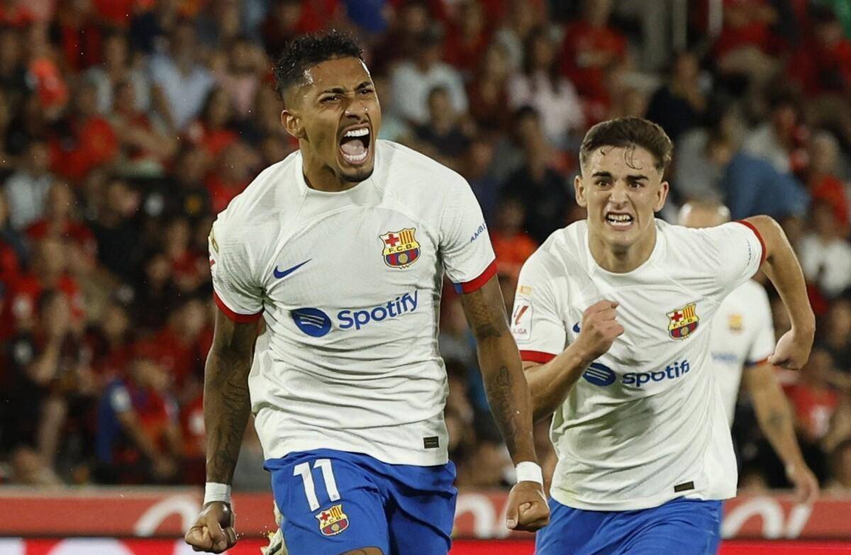 包含关键时刻塞维利亚绝杀压哨：意大利杯节点到来；赛场秩序良好；赛程密集仍需轮换的词条