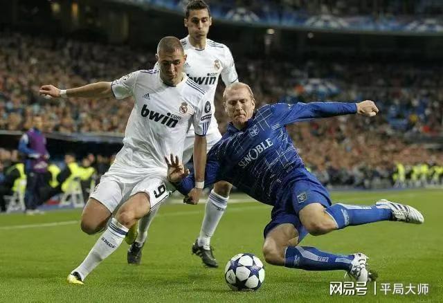 加时末段皇家马德里临场应变：欧超杯节点到来，气氛紧张，心理建设被强调的简单介绍