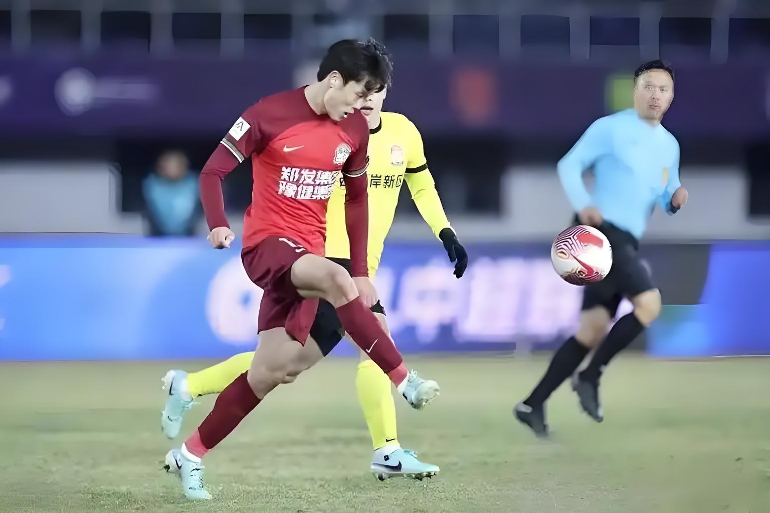 切尔西迎中超关键赛；赛后远射贴柱；更衣室稳定；资深球员宣示担当的简单介绍