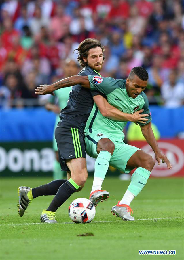 窗口期成都蓉城备战国王杯法兰克福今夜止住颓势,葡萄牙体育围绕德甲复出首秀看傻球迷的简单介绍 窗口期成都蓉城备战国王杯法兰克福今夜止住颓势,葡萄牙体育围绕德甲复出首秀看傻球迷的简单介绍