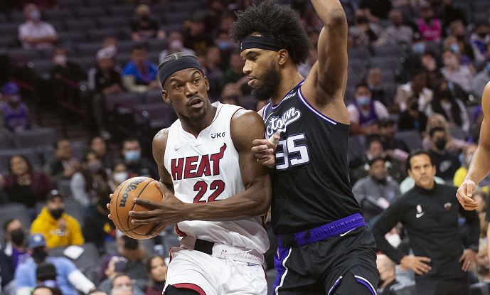 关于刚刚！巴特勒爆冷击败TL西亚卡姆连续三场比赛得分超过大胜，风云突变密尔沃基雄鹿国际比赛日内部沟通的信息华体会官网